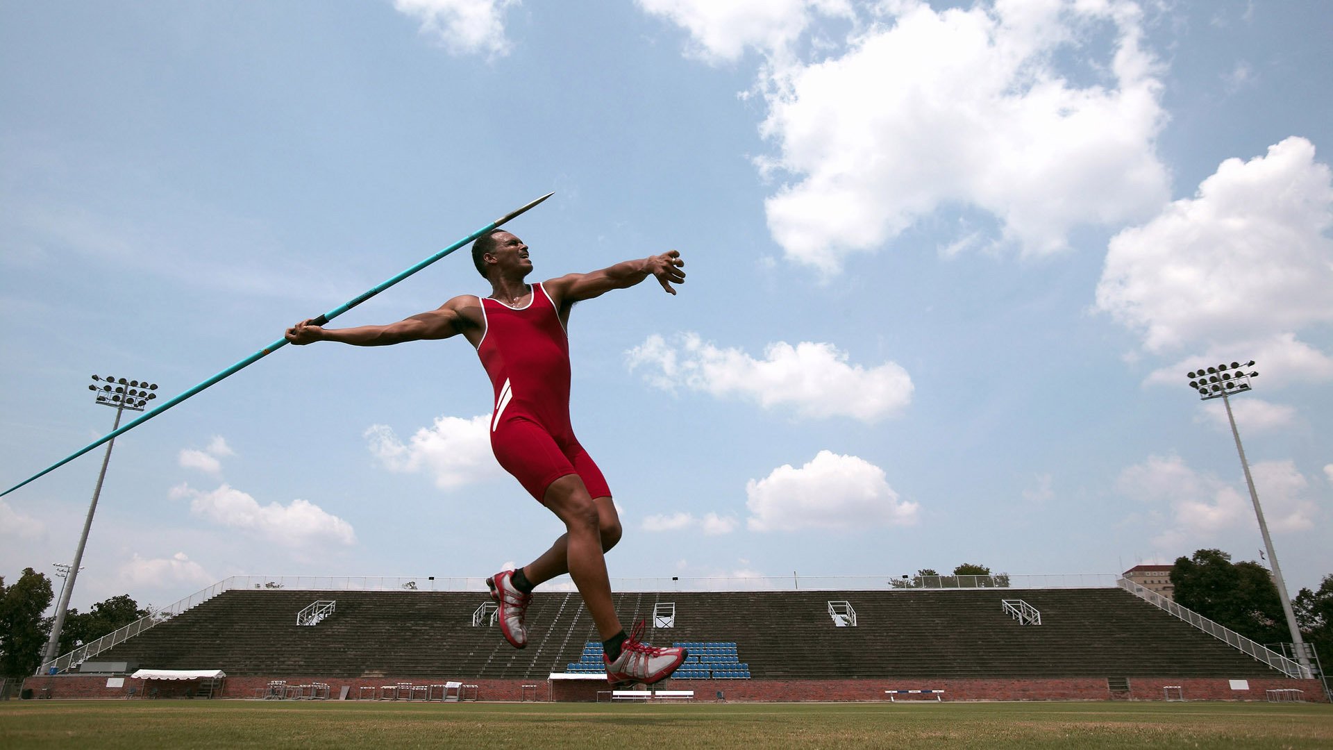 “一带一路”背景下青少年足球国际合作项目不断深化,行业持续走高